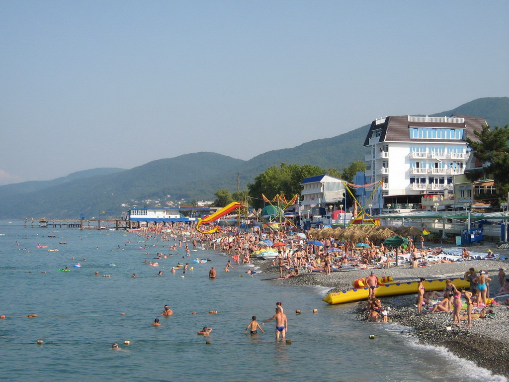 Пляж п. Лазаревское